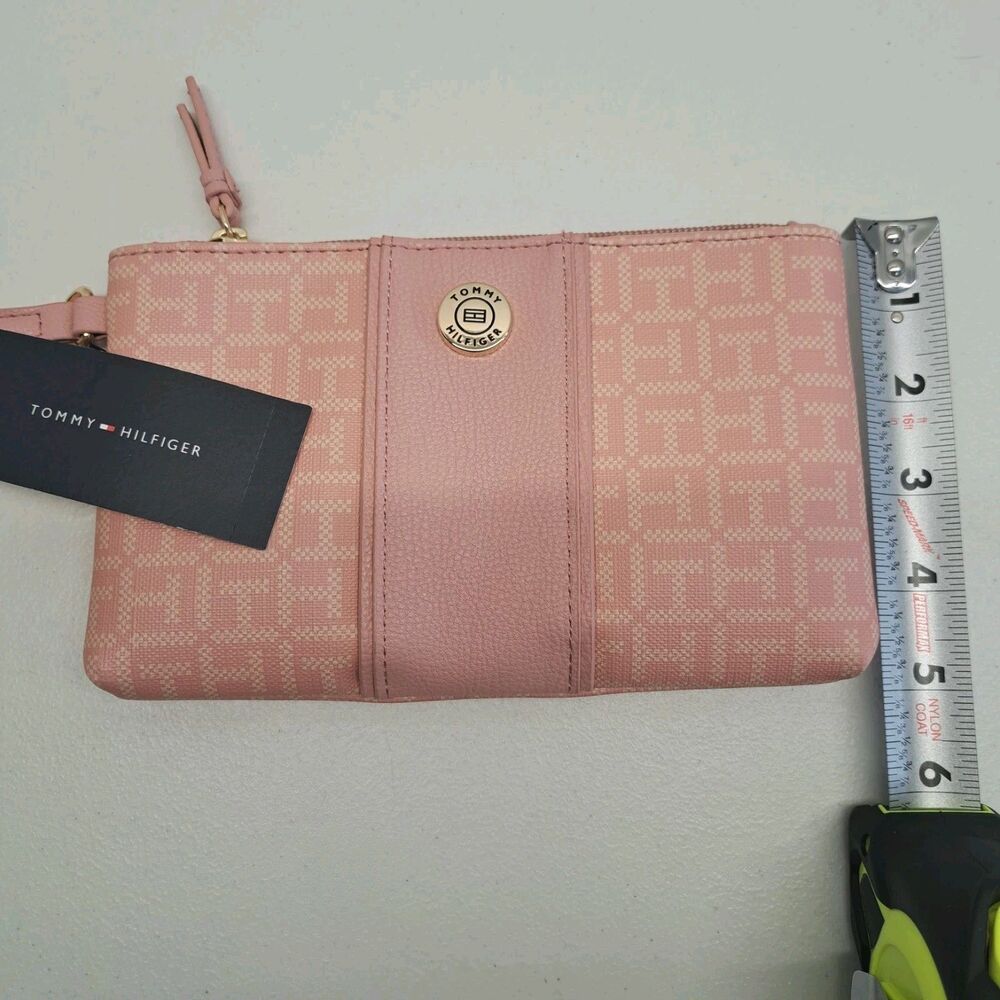 TOMMY HILFIGER Women's Pink Logo Zipper Wristlet Wallet - Picture 4 of 6